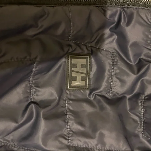 Reversible - Picture 3 of 4